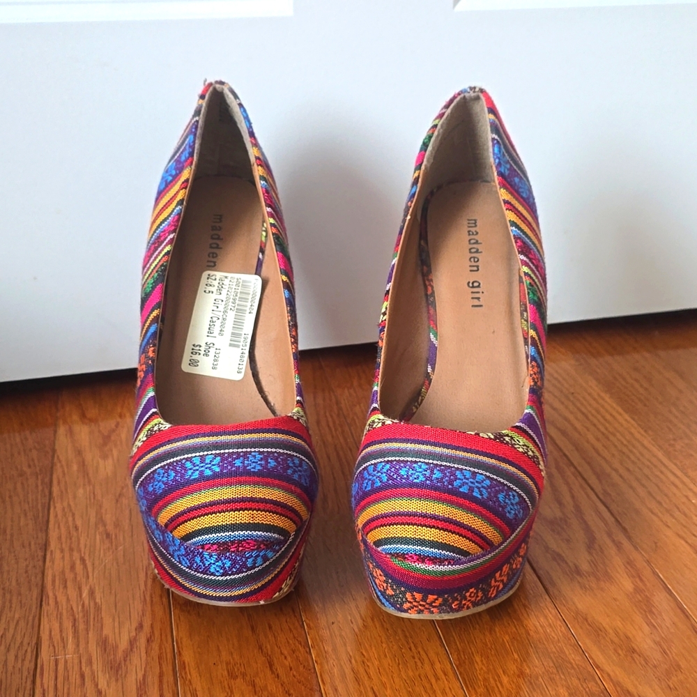 Steve Madden Red and Purple Wedges Cozy Design